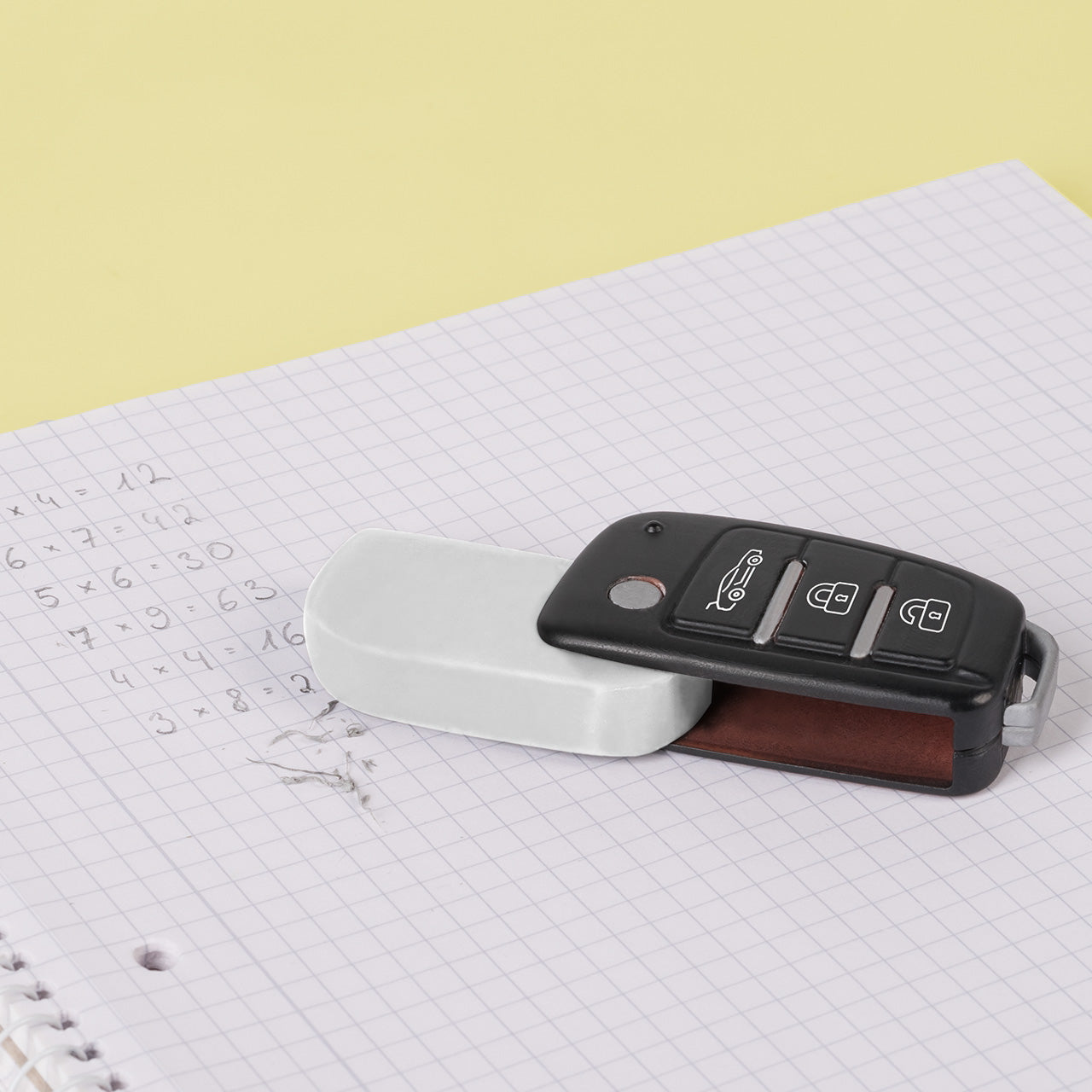 Brunnen-Radiergummi-Autoschluessel-Fernbedienung-schwarz-deko-1027417-kaufen-lafueliki