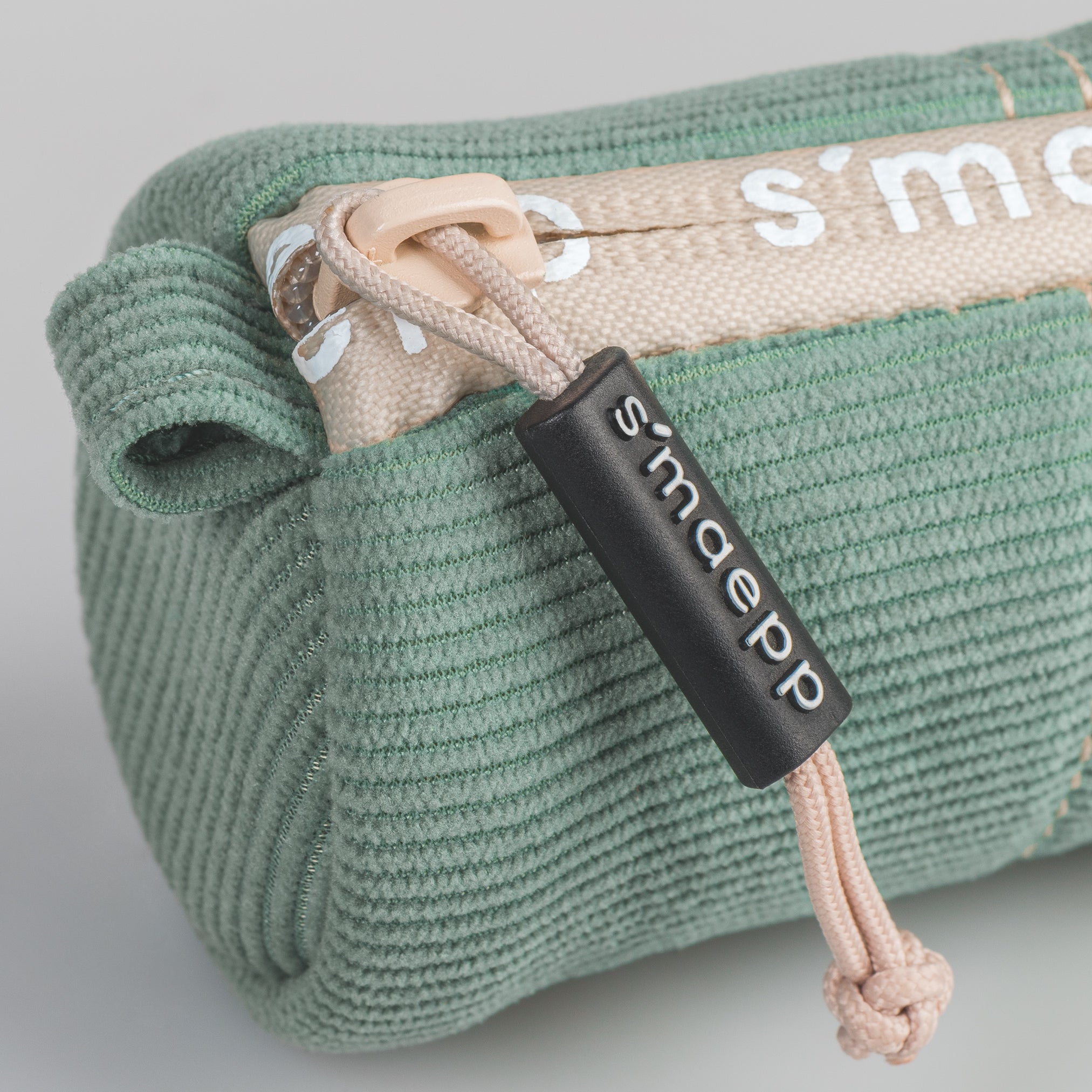 Brunnen s´maepp Schlamperrolle S · Eucalyptus – Grün-Beige