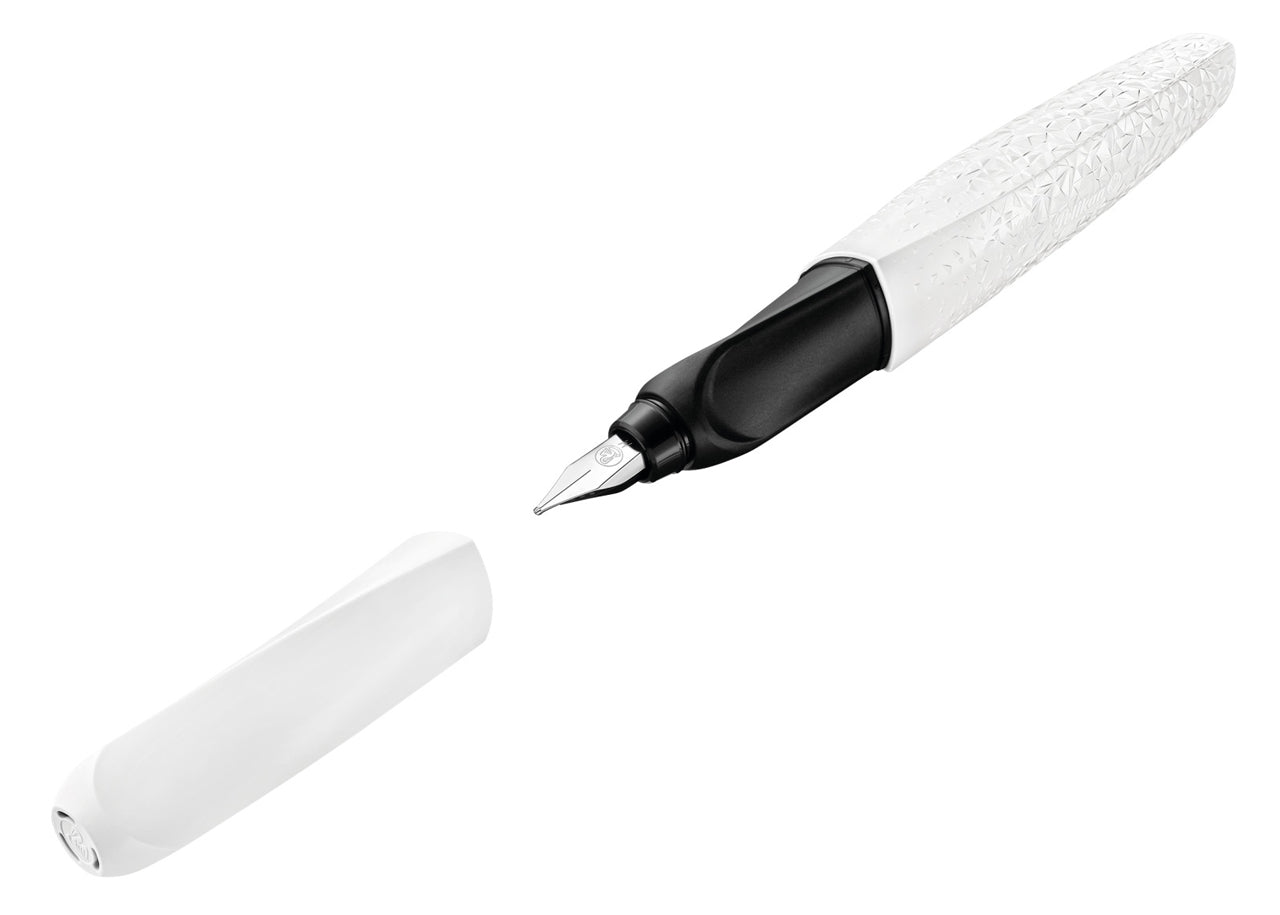 Pelikan-Twist-Fueller-structure-fuer-Rechtshaender-Linkshaender-weiss-offen-dny-lafueliki