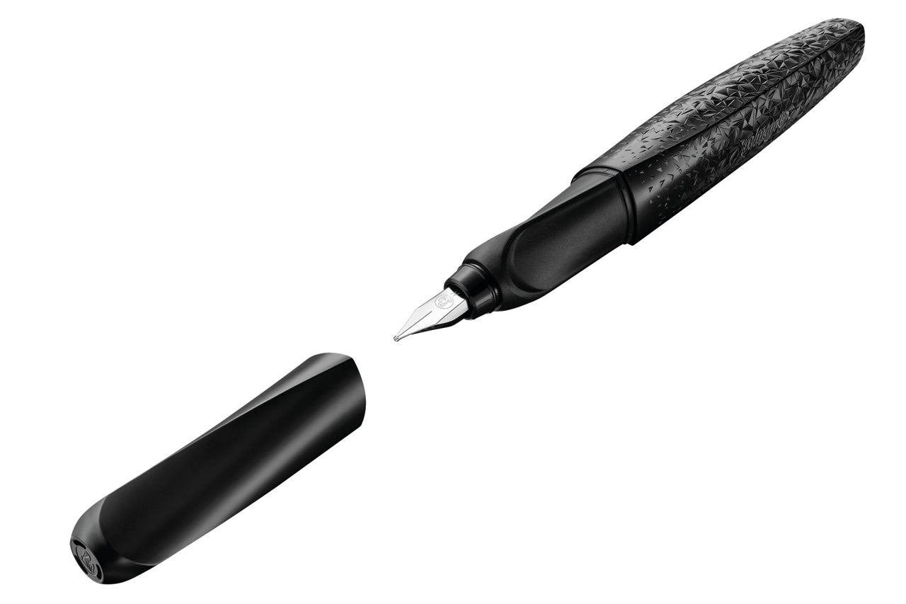 Pelikan-Twist-Fueller-structure-schwarz-fuer-Rechtshaender-Linkshaender-offen-dny-lafueliki
