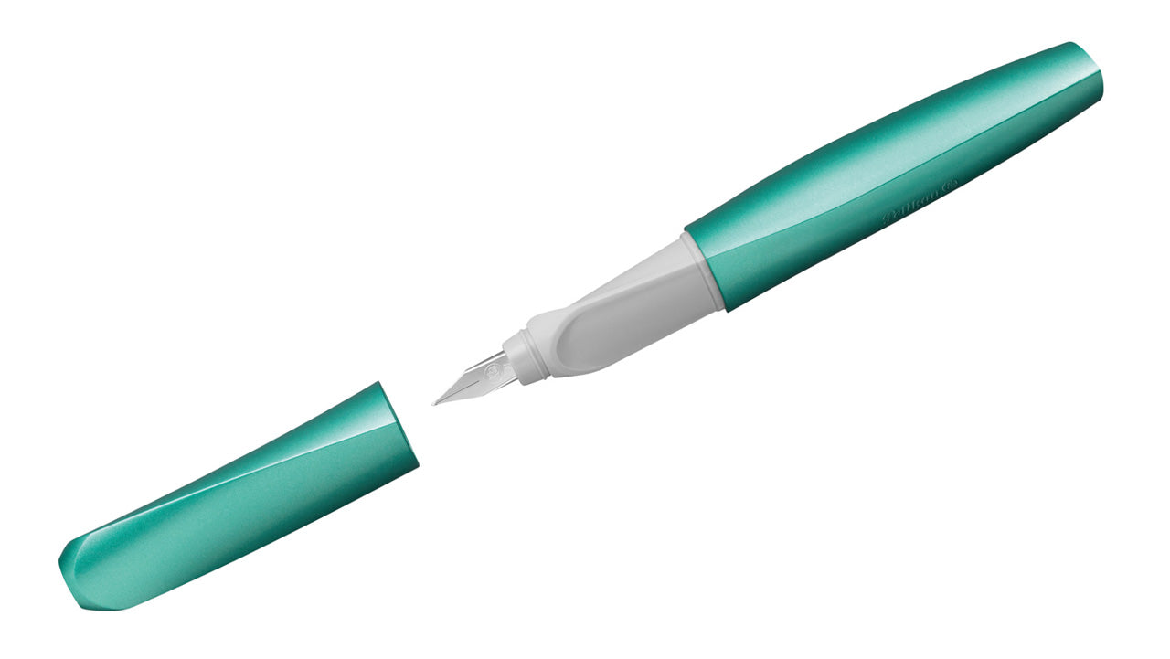 Pelikan-Twist-Fuellhalter-820165-Fueller-M-Cold-Alaska-lafueliki