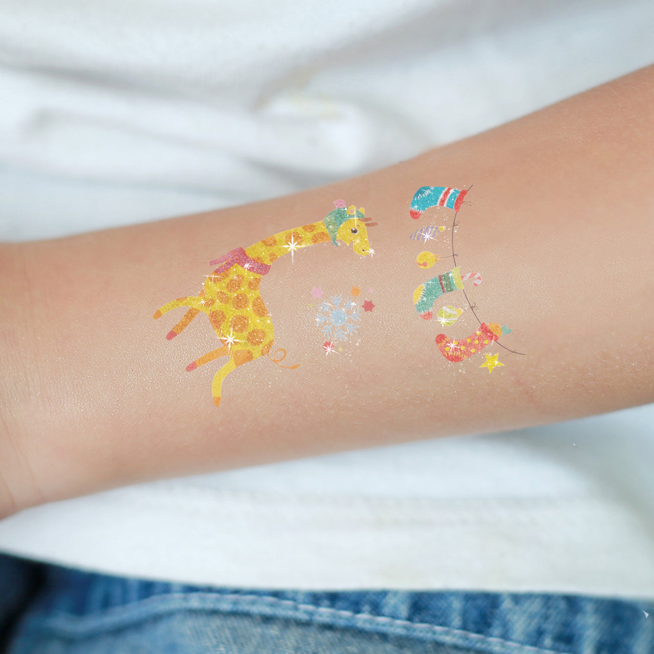Trendhaus-Glitzer-Kinder-Tattoos-20-Stueck-Magic-Moments-963055-4032722963055-anwendung-lafueliki