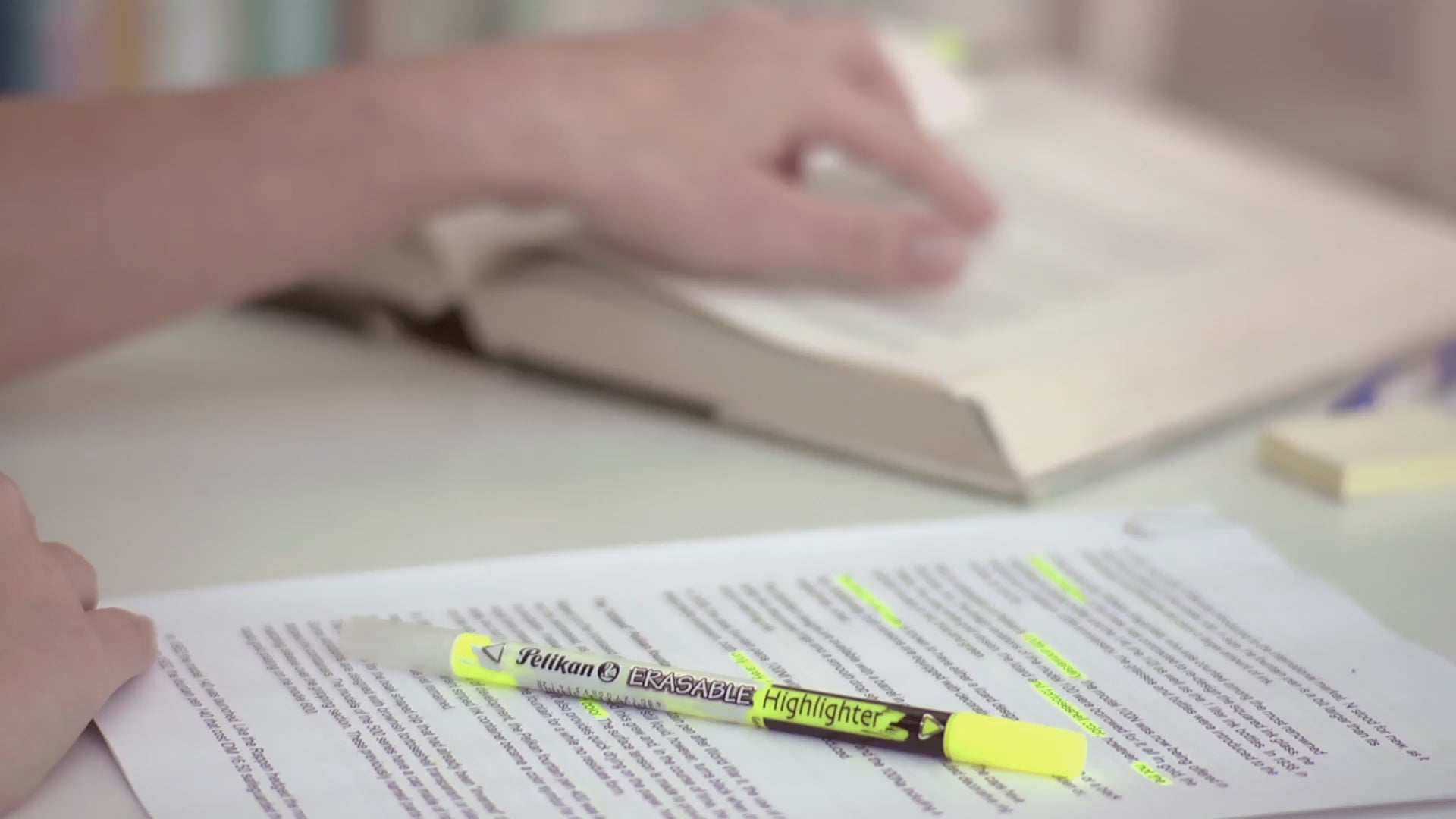 Video laden: Textmarker-Löscher Pelikan Doppelpack