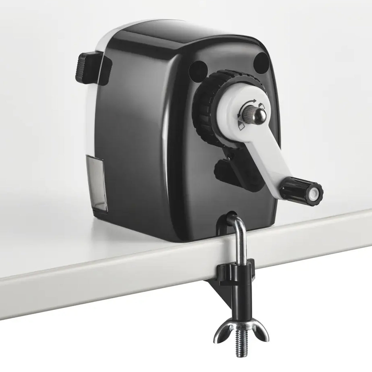 spitzmaschnine-dahle-spitzer-133-schwarz-weiss-am-tisch-20250318133804-lafueliki